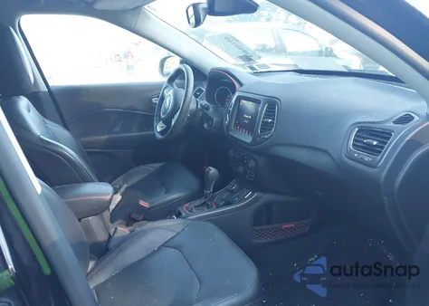 2018 Jeep Compass Trailhawk 4X4 from USA, damaged, VIN 3C4NJDDB9JT187541